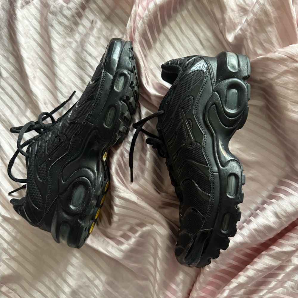 Black Athletic Sneakers